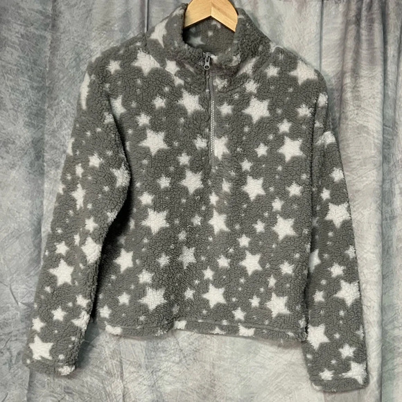 Love + Joy Gray and White Star 1/2 Zip Long Sleeved Cropped Fleece - size Medium - Picture 7 of 12